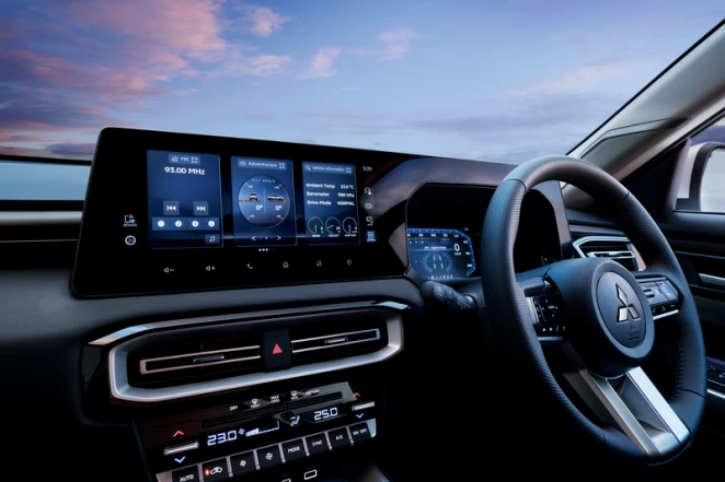 Fitur Audio Display 12.3 Inci